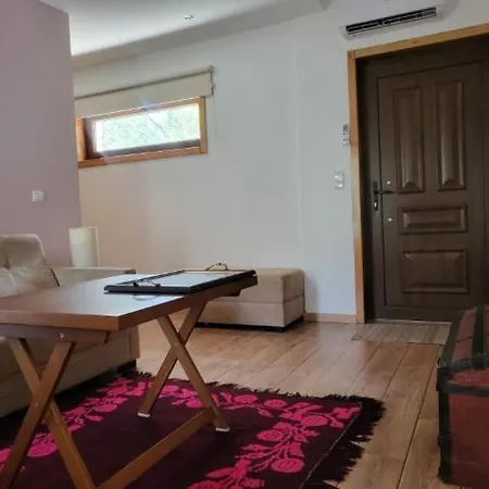 Terra Amendoeiras Apartamento