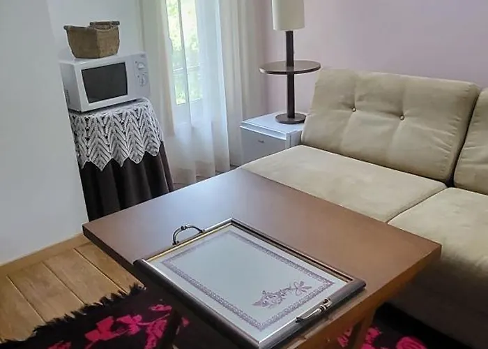 Terra Amendoeiras Apartment